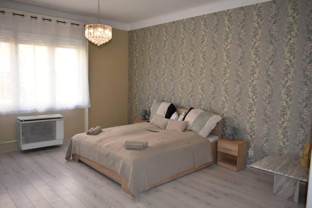 Ferienwohnung Kenyelmes Lakas Jo Helyen Budapest Exterior foto